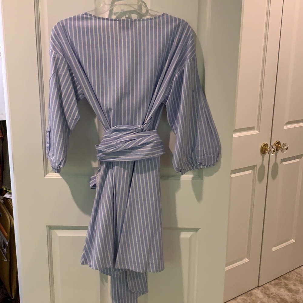 Darling blue/white pinstripes, wrap dress. Medium - Picture 4 of 5